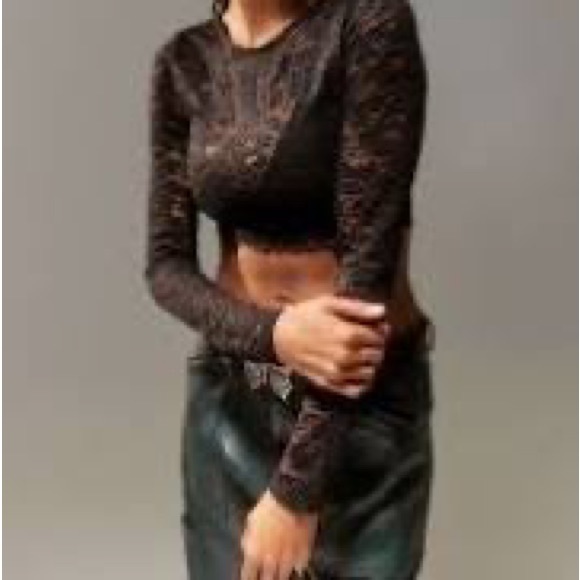 NWT Urban Outfitters Danica Lace Sheer Long Sleeve Top in Black - Picture 3 of 7